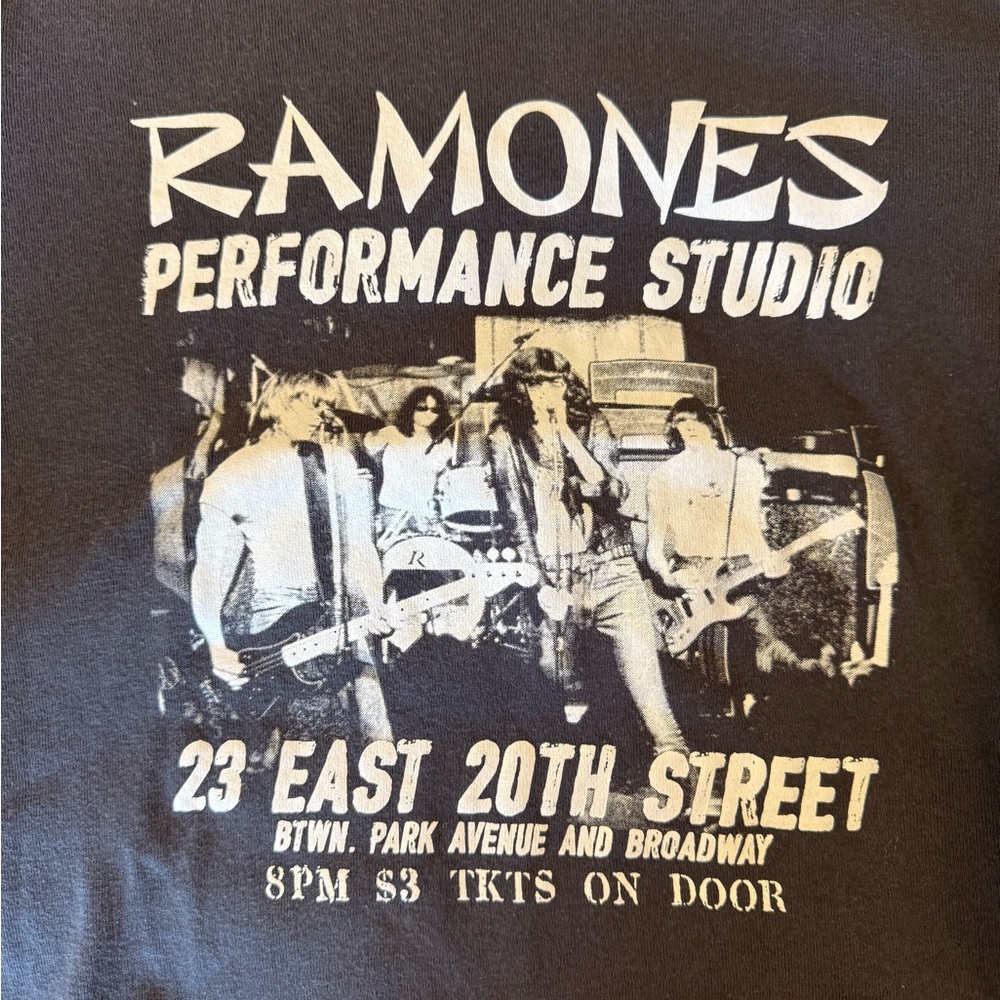 Ramones Graphic T-Shirt